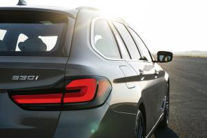 BMW 530i Touring Luxury Line 2020 года  (WW)